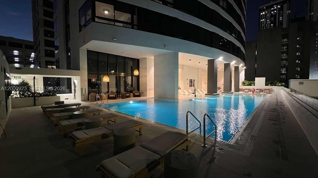 DISTRICT 225 CONDO - Residential