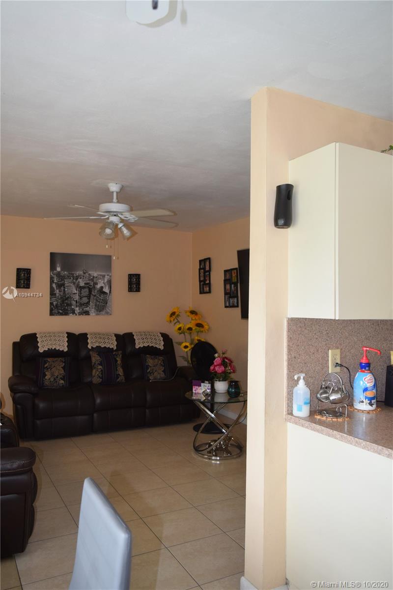 WESTWOOD LAKE 1ST ADDN - Residential