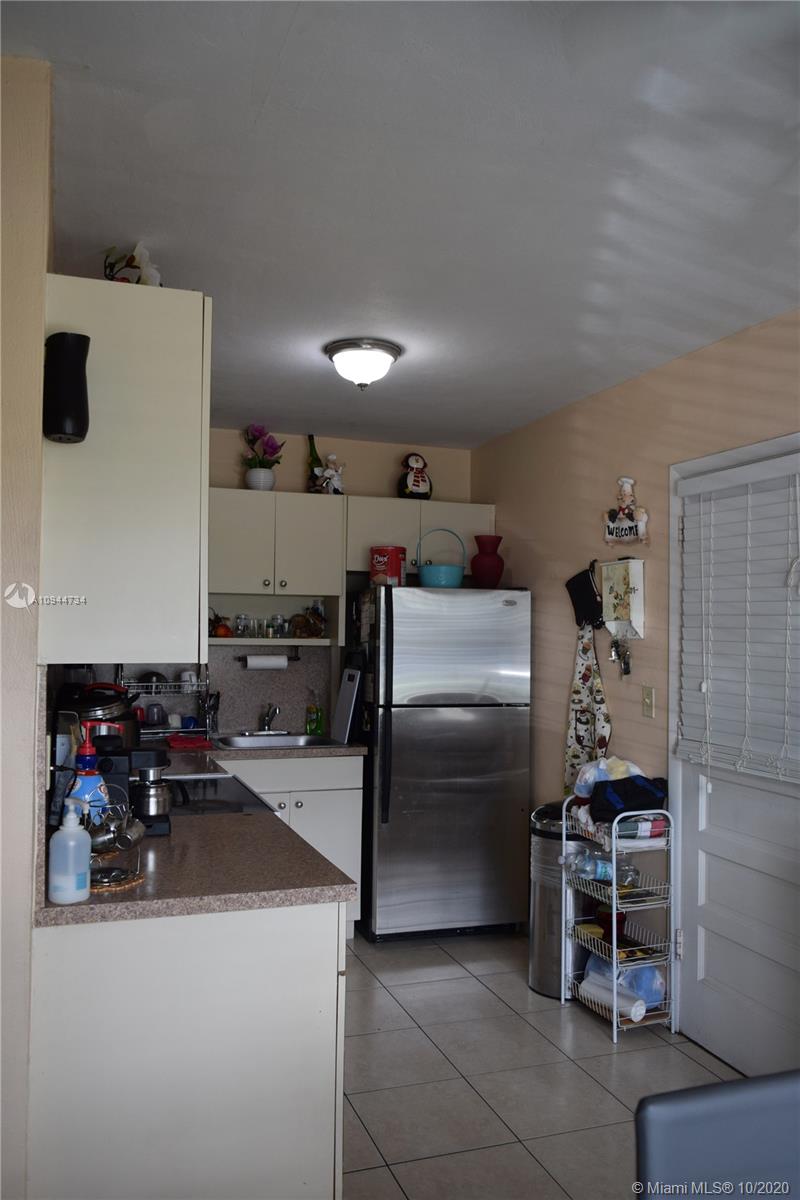 WESTWOOD LAKE 1ST ADDN - Residential