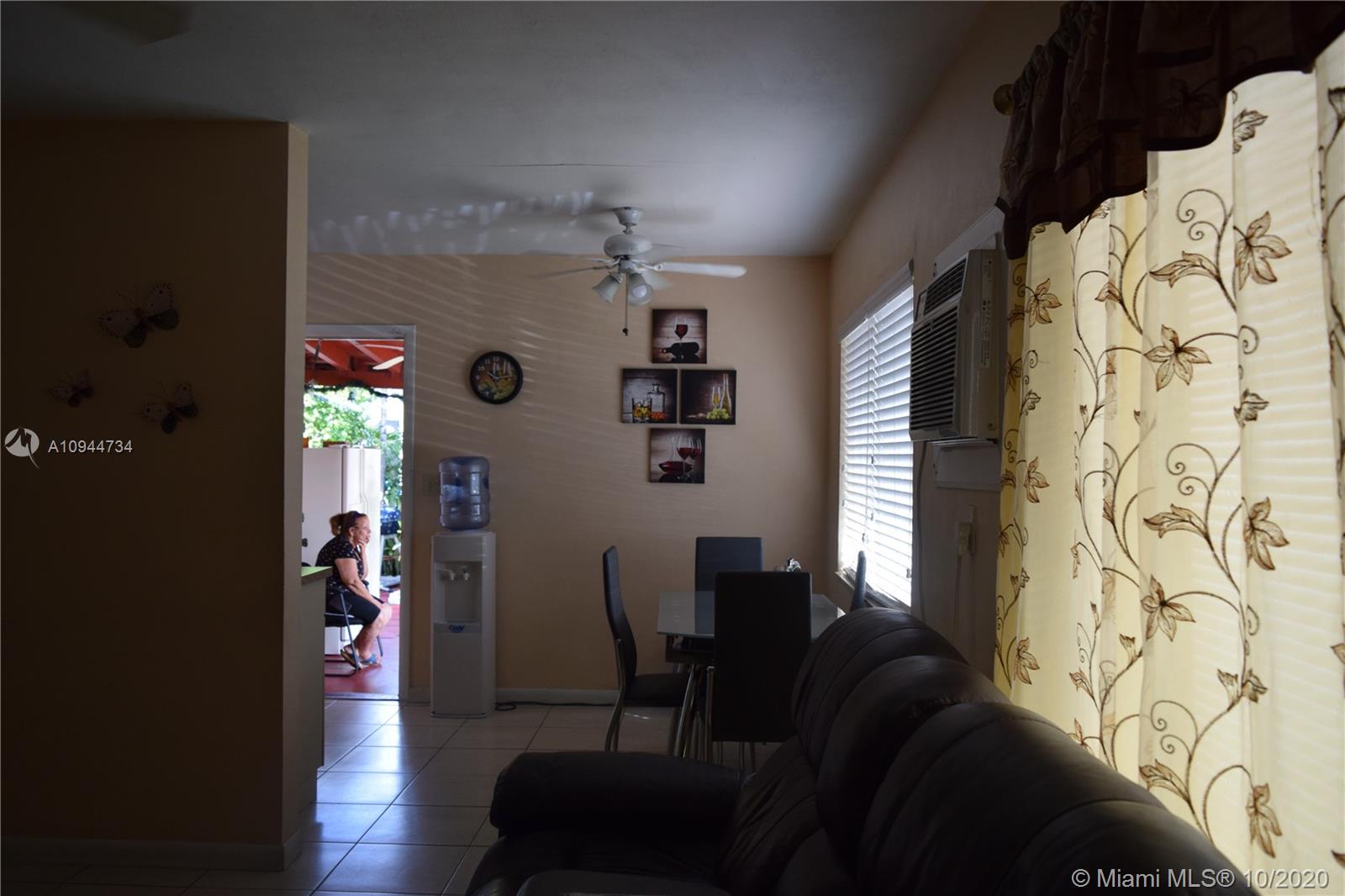 WESTWOOD LAKE 1ST ADDN - Residential