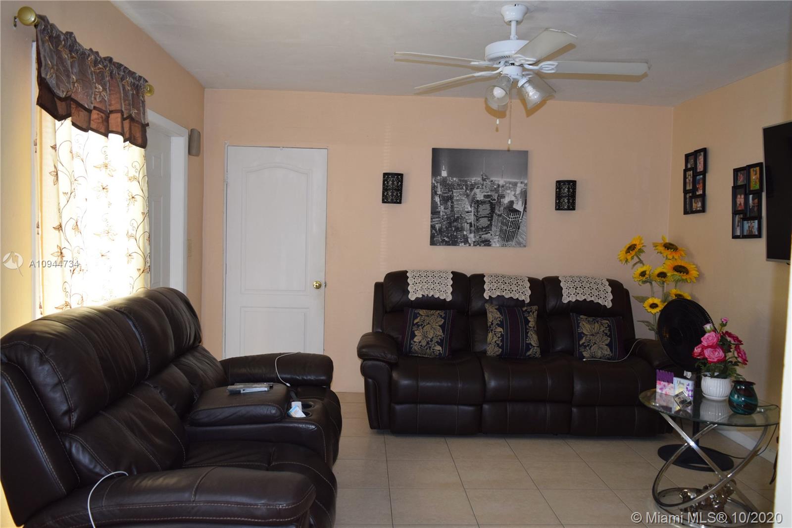 WESTWOOD LAKE 1ST ADDN - Residential