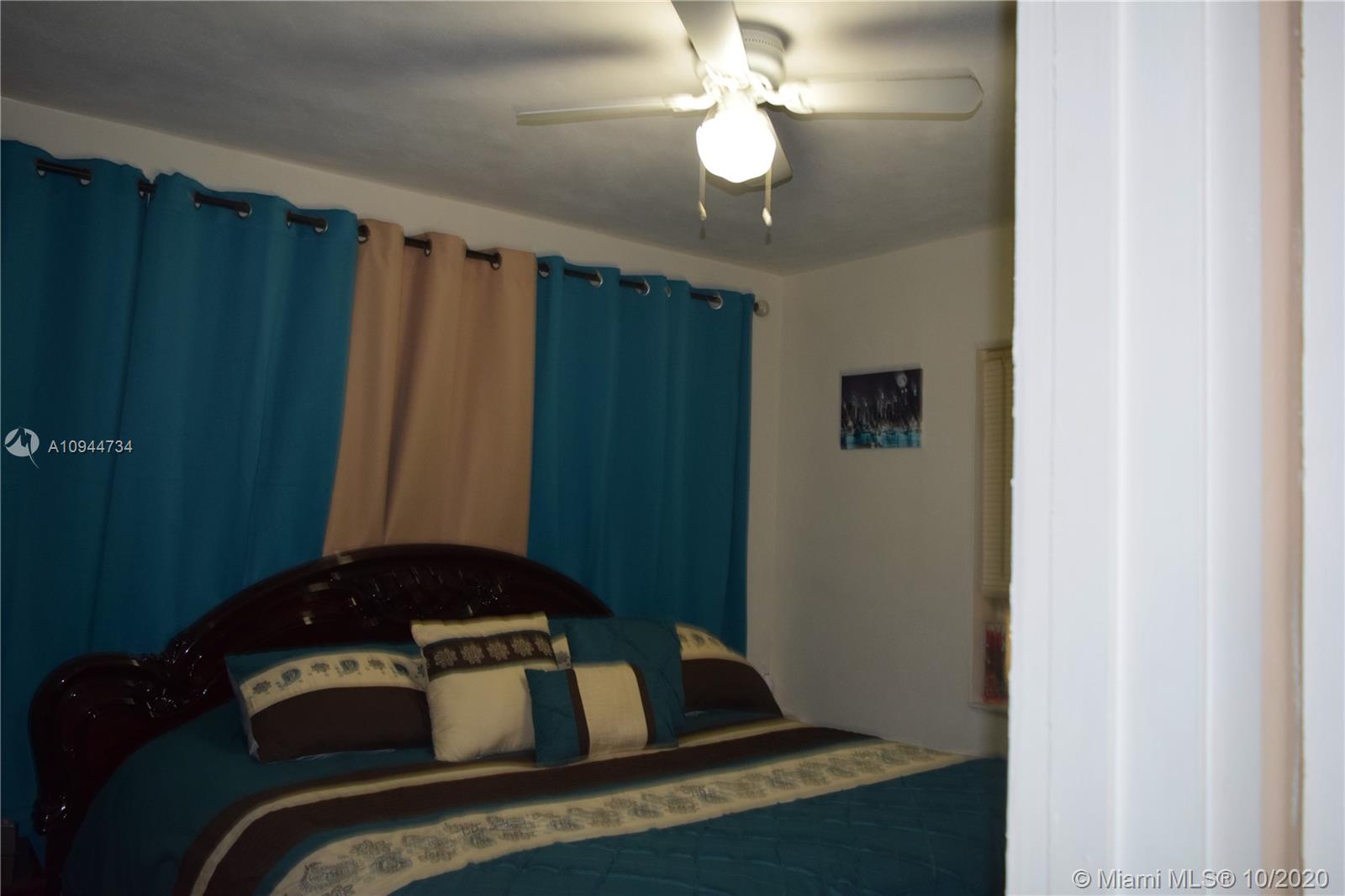 WESTWOOD LAKE 1ST ADDN - Residential