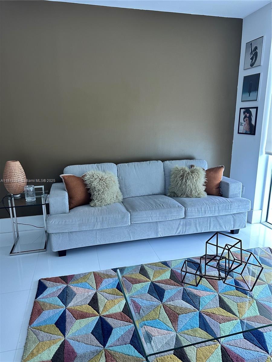 THE PLAZA - Residential Lease