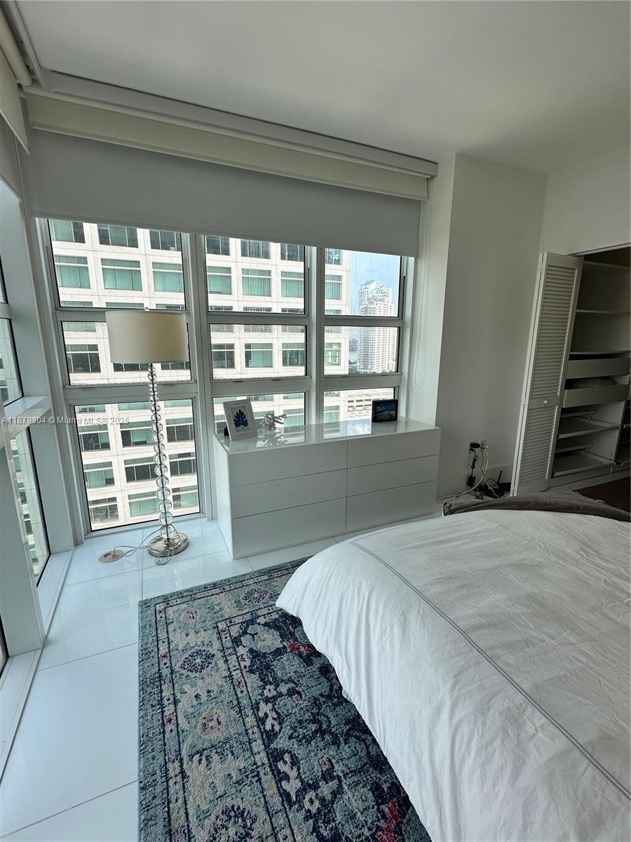 THE PLAZA - Residential Lease