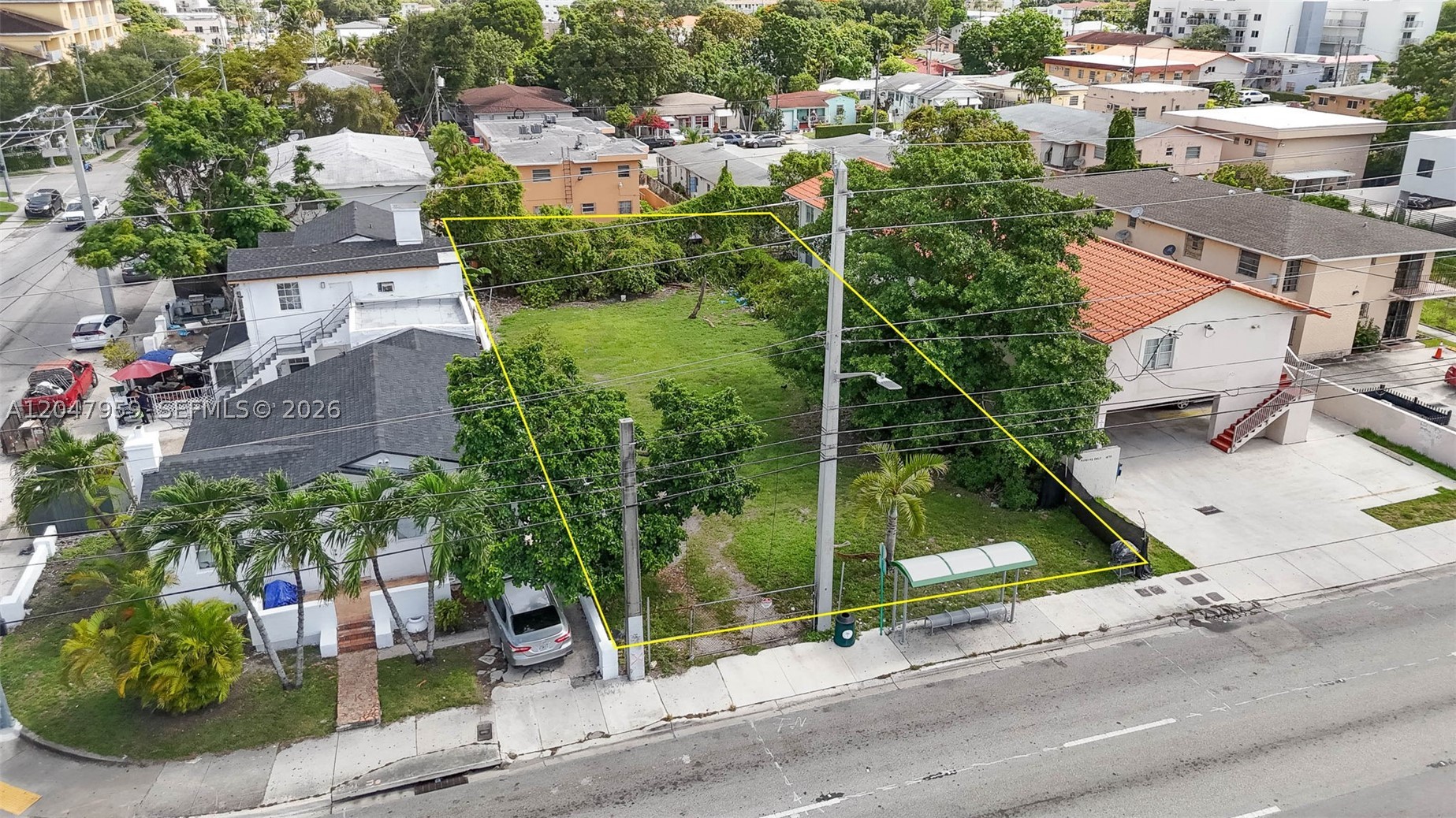Photo 1 of 20 — 1877 SW 7th St, Miami, FL 33135