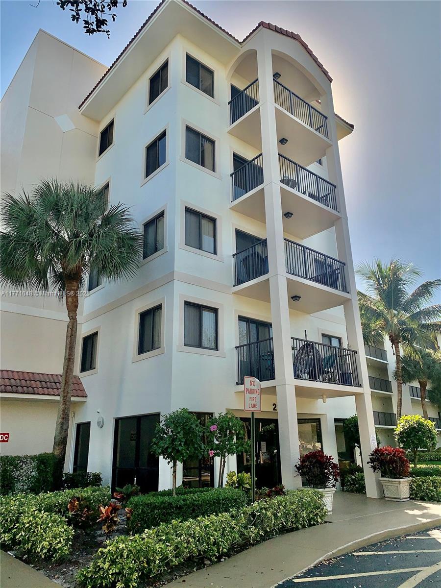 ST TROPEZ CONDO - Residential Lease