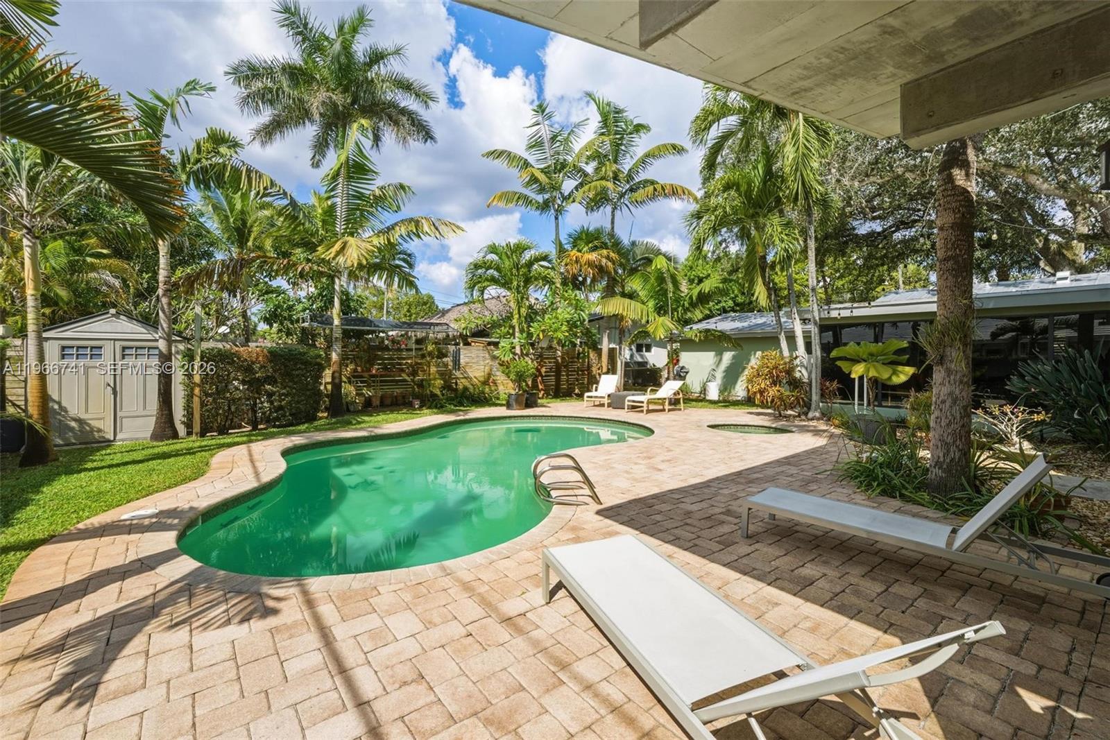 SOUTH FORK ESTATES - Residential