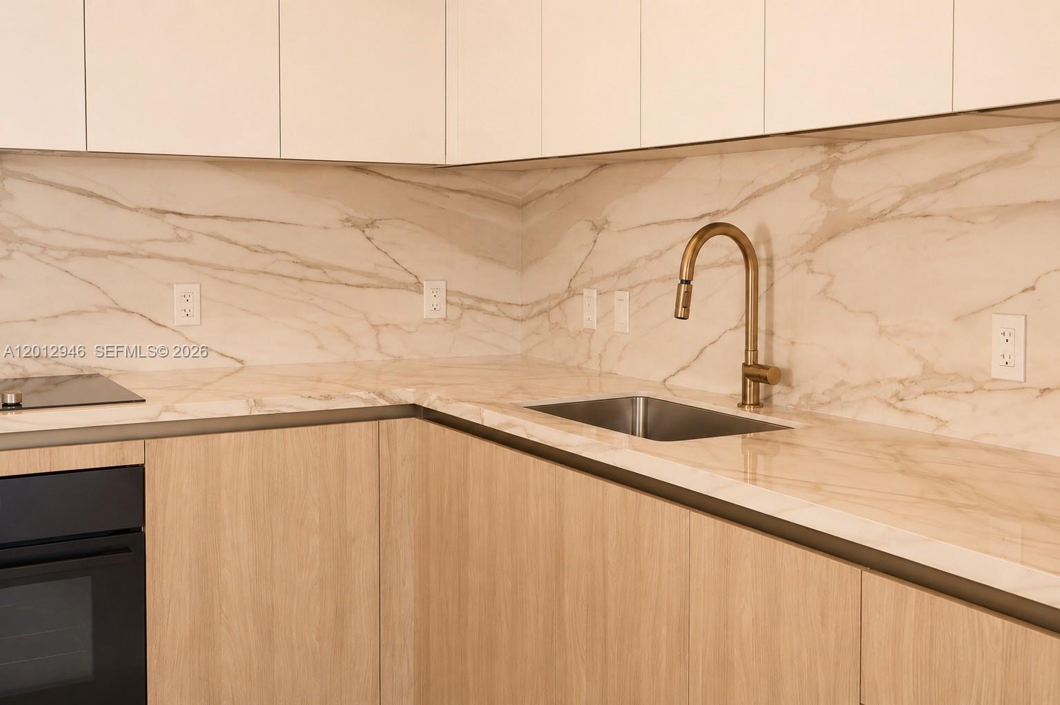 VICEROY RESIDENCE - Residential Lease