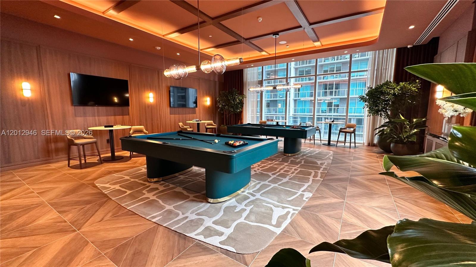 VICEROY RESIDENCE - Residential Lease