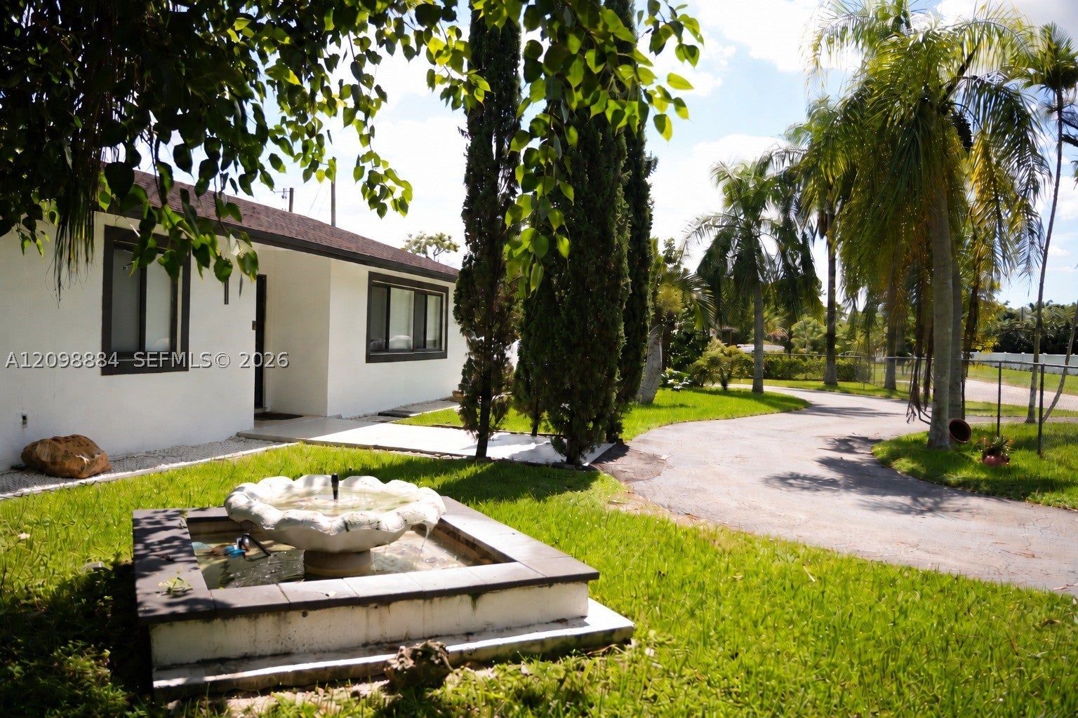 17475 SW 182nd Ave, Miami, FL, 33187/$849,000 3 17475 SW 182nd Ave