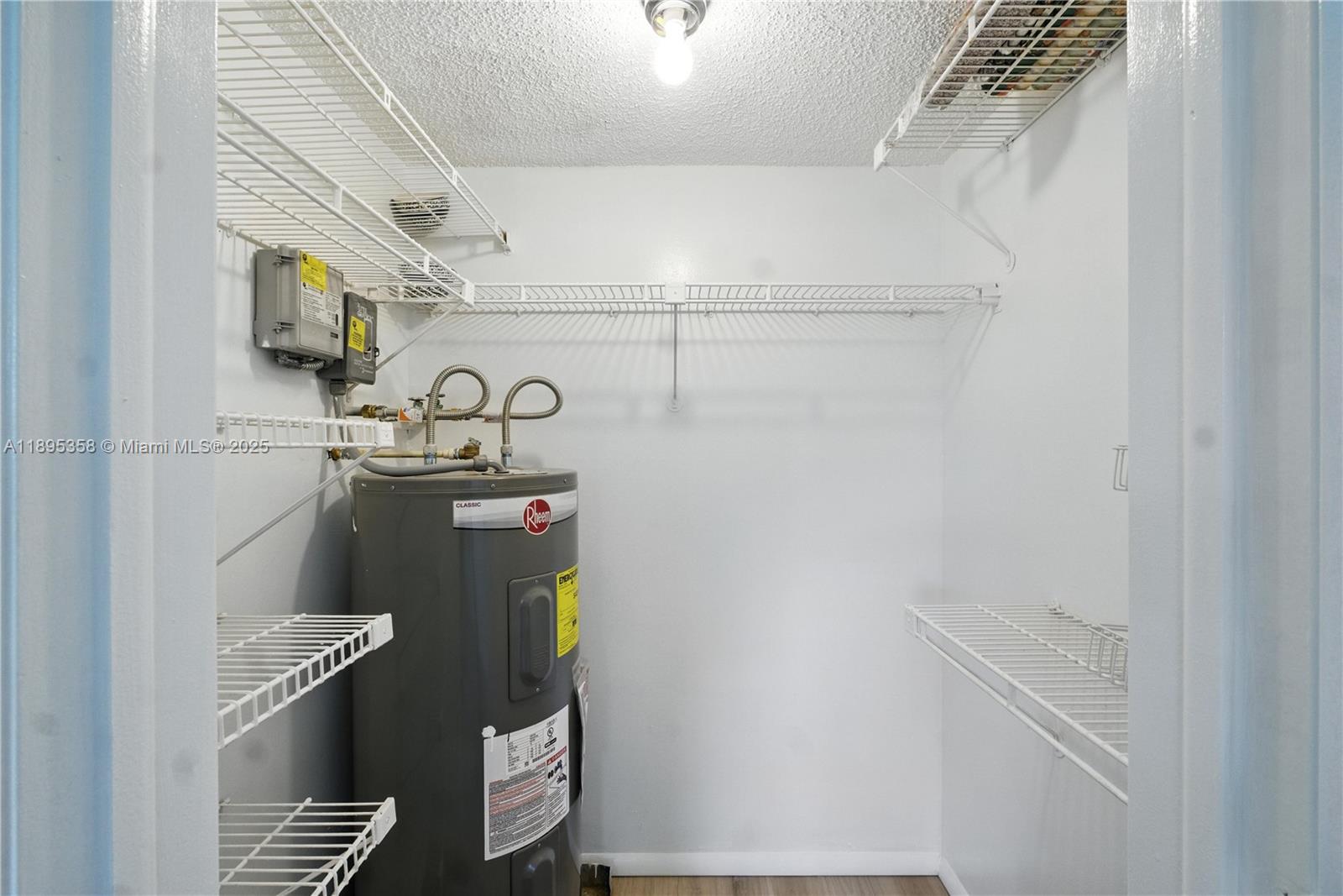 PALM AIRE - Residential Lease