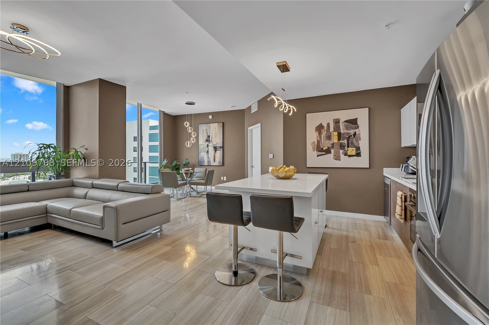 1010 SW 2nd Ave 2201