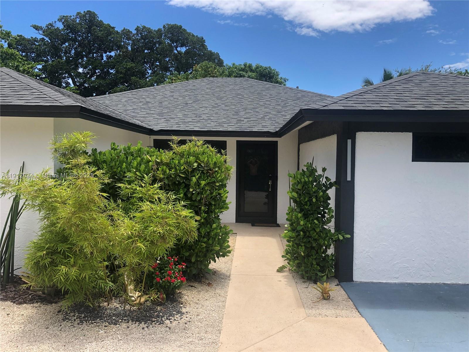 CHATEAU PARK SEC - Residential Lease