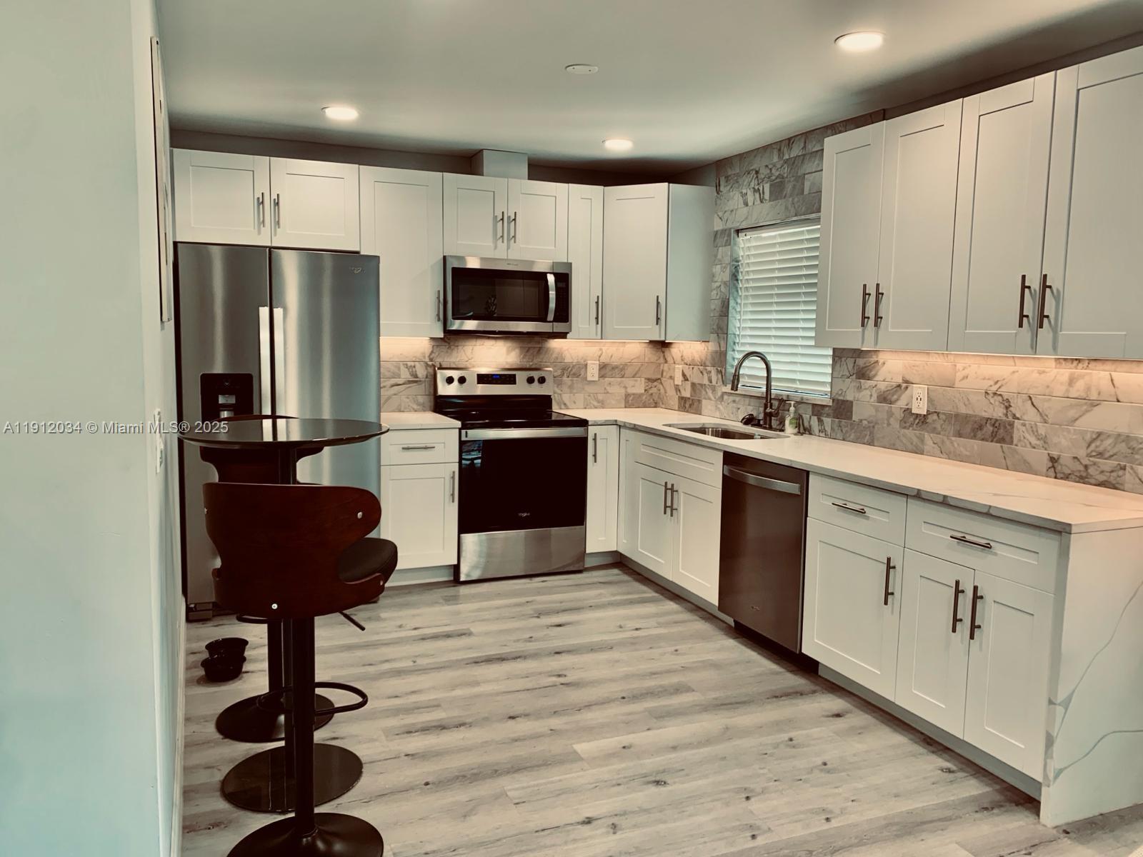 CHATEAU PARK SEC - Residential Lease