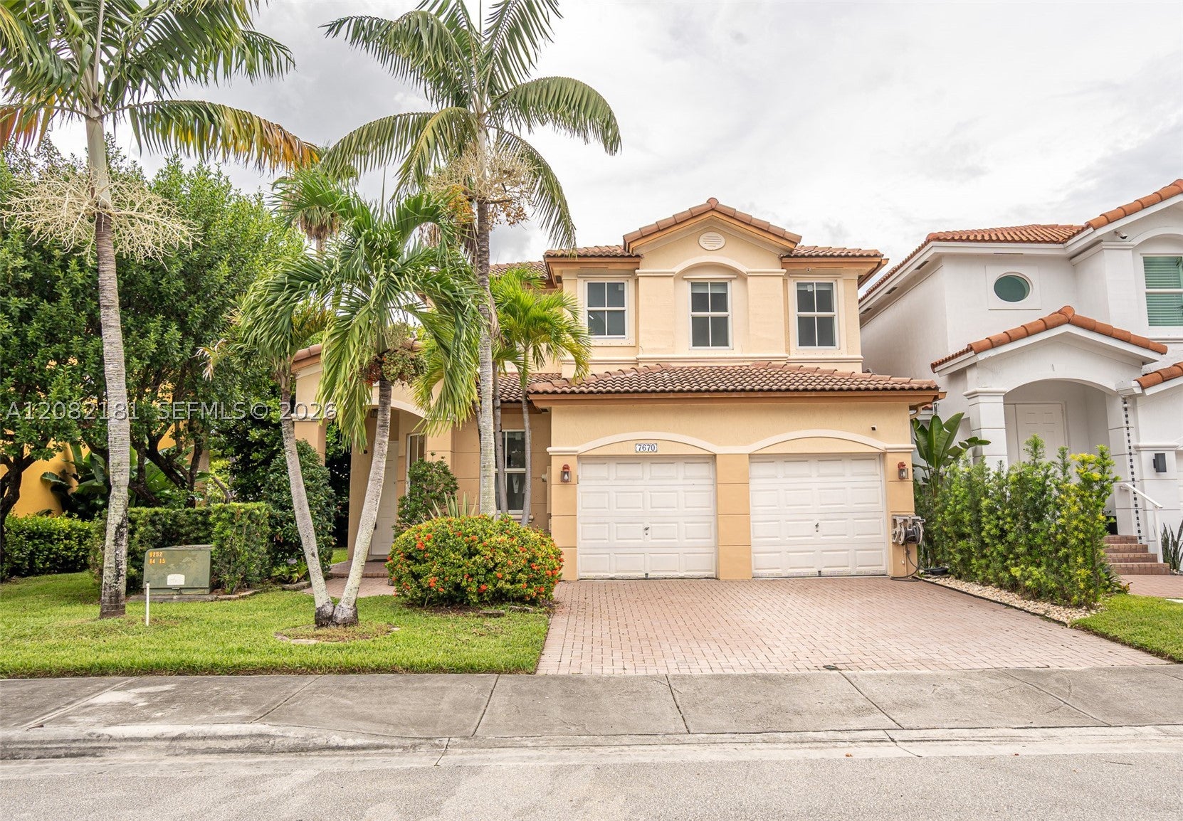 7670 NW 113th Path