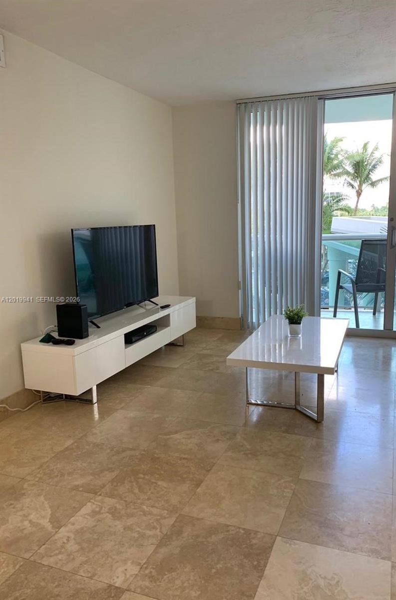 TIDES ON HOLLYWOOD BEACH - Residential