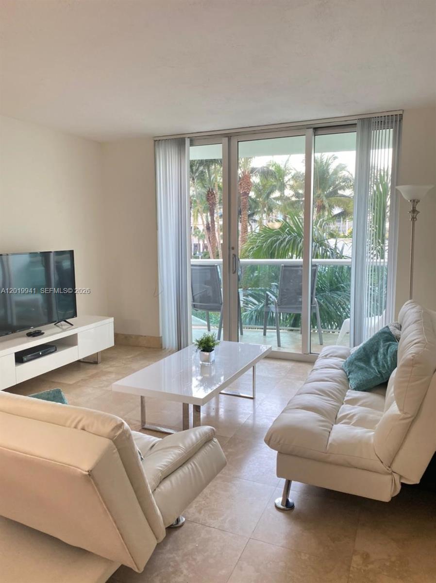 TIDES ON HOLLYWOOD BEACH - Residential