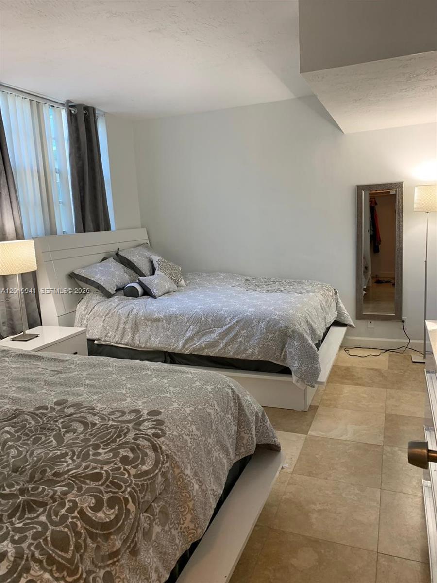TIDES ON HOLLYWOOD BEACH - Residential