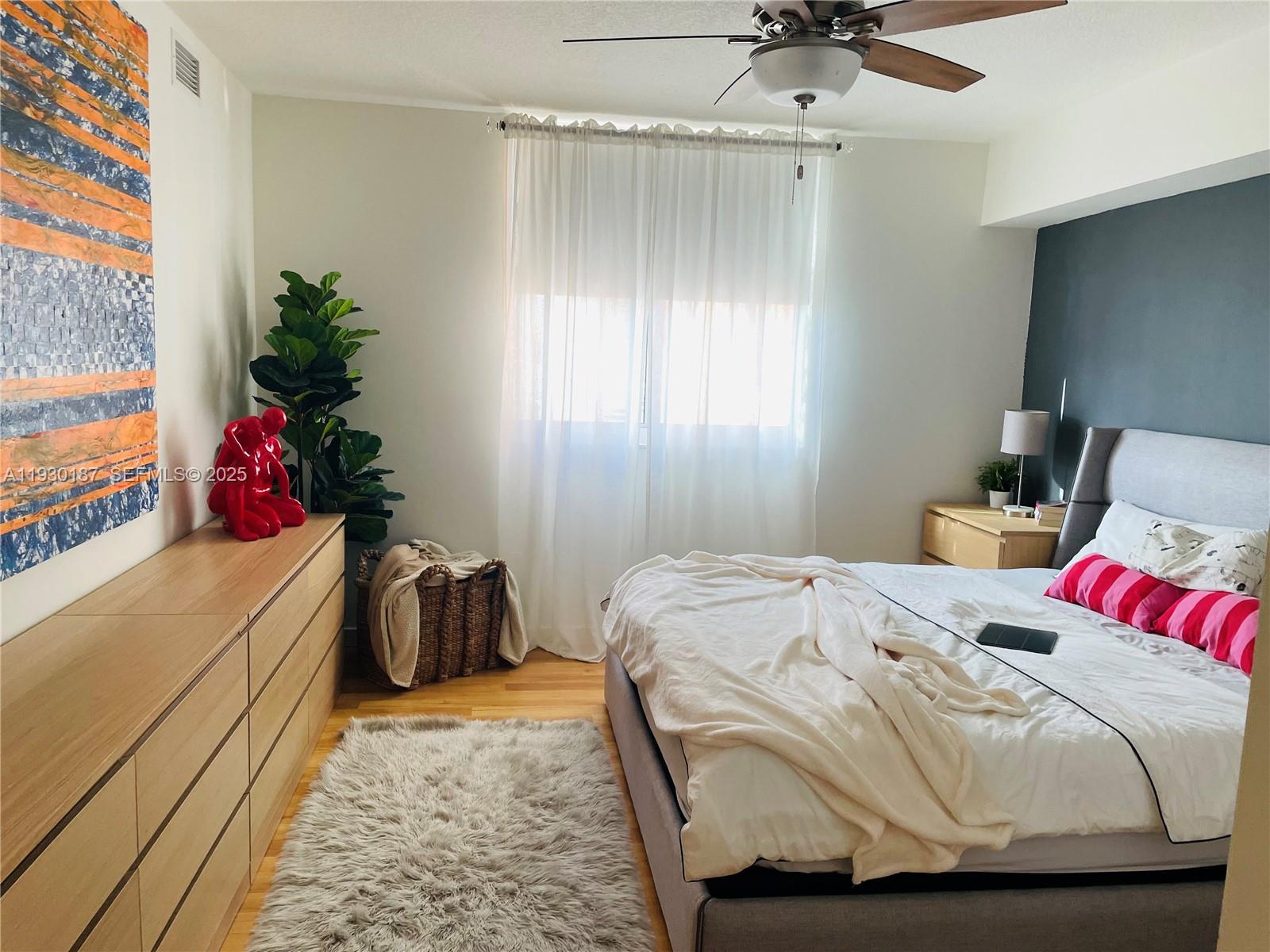 VENTURE AT AVENTURA WEST - Residential