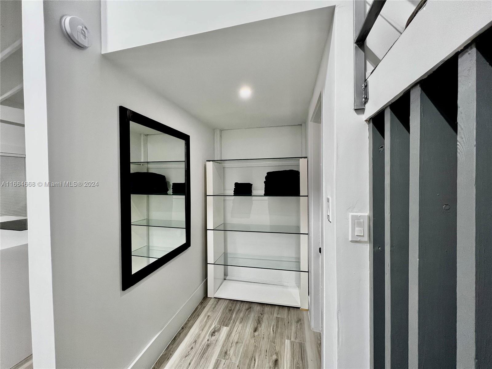 ANDRES - Residential