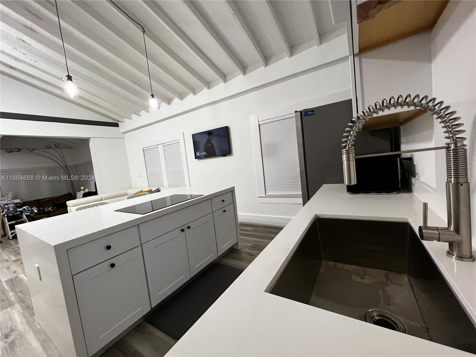 ANDRES - Residential