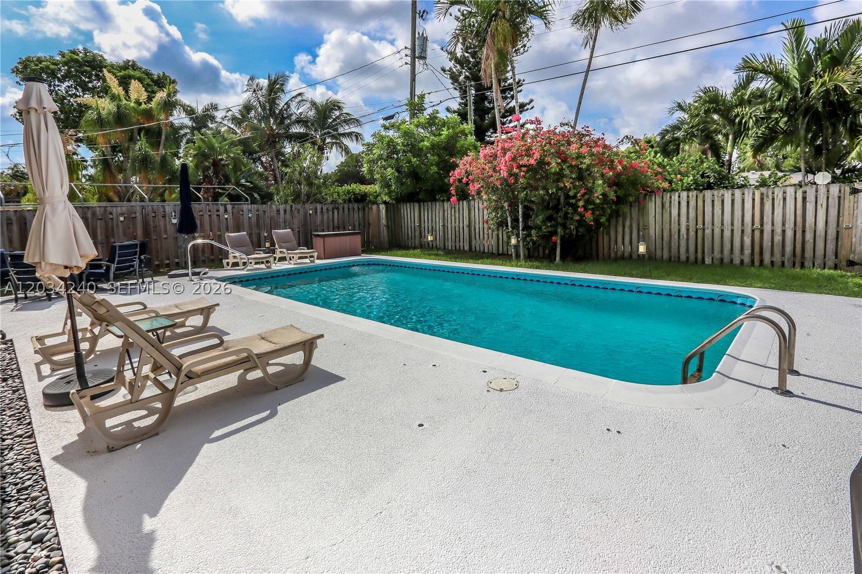 1324 Washington St, Hollywood, FL, 33019, USA, 3 Bedrooms Bedrooms, ,3 BathroomsBathrooms,Residential,Active,1324 Washington St,A12034240
