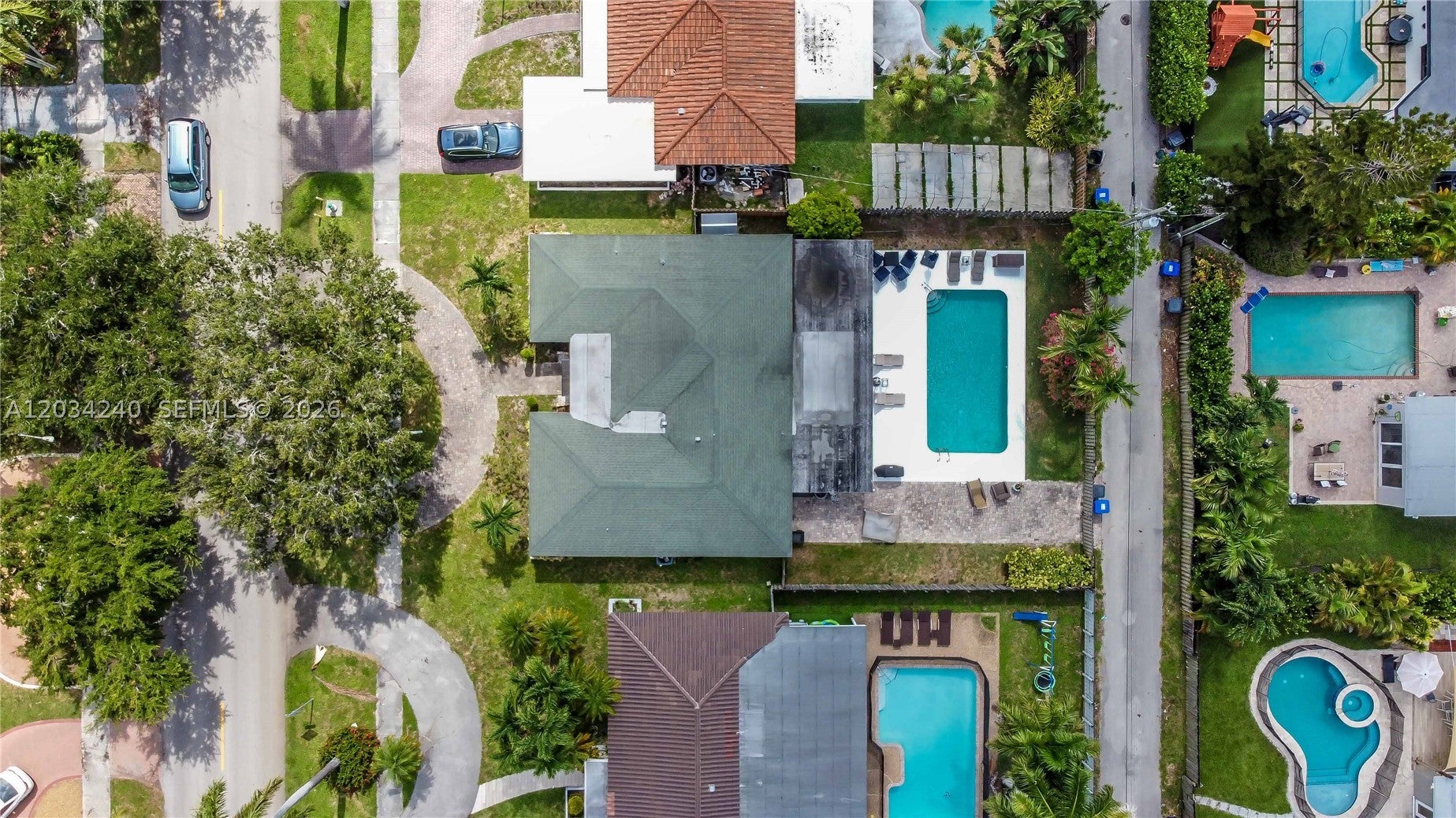 1324 Washington St, Hollywood, FL, 33019, USA, 3 Bedrooms Bedrooms, ,3 BathroomsBathrooms,Residential,Active,1324 Washington St,A12034240