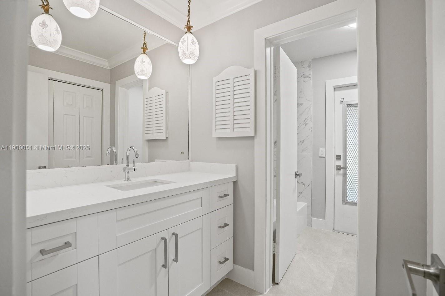 GREEN BRIAR ACRES - Residential Lease