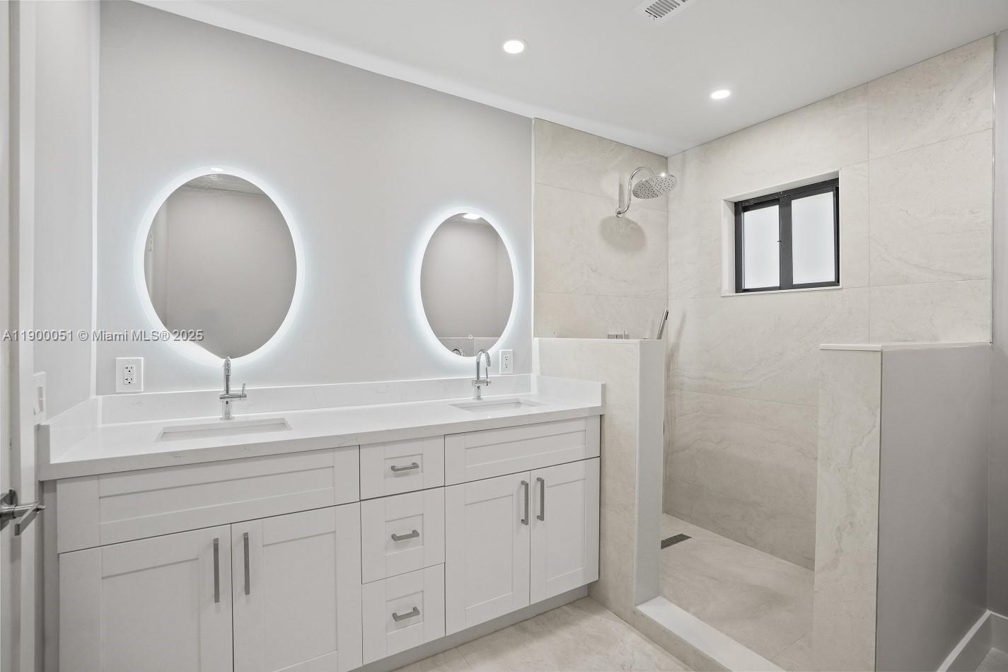 GREEN BRIAR ACRES - Residential Lease