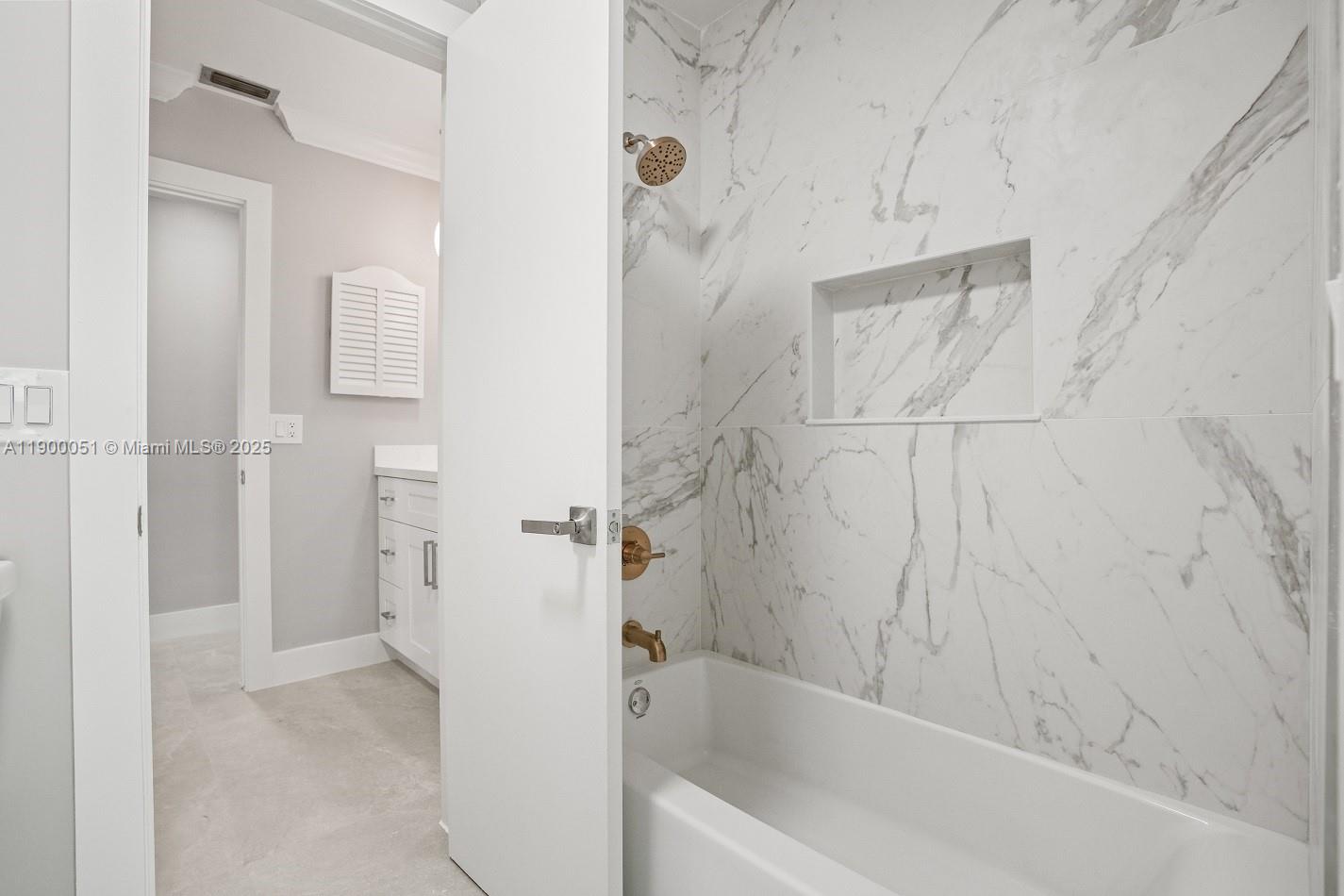 GREEN BRIAR ACRES - Residential Lease