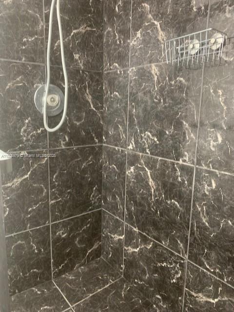 HILLCREST EAST NO 24 COND - Residential Lease