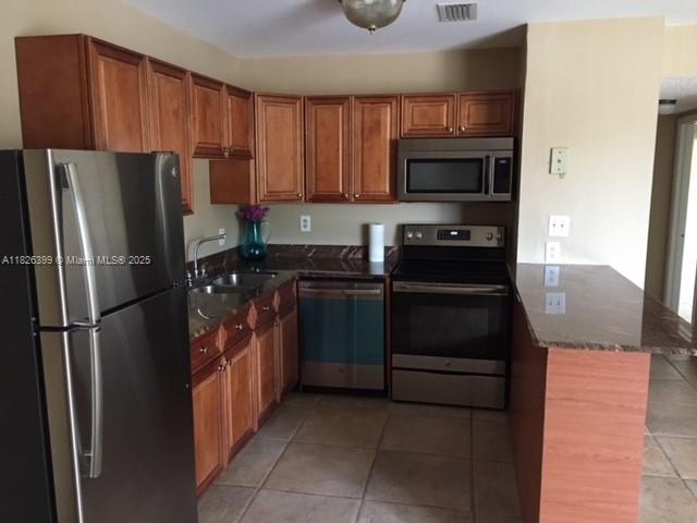 3028 Coral Ridge Dr 216