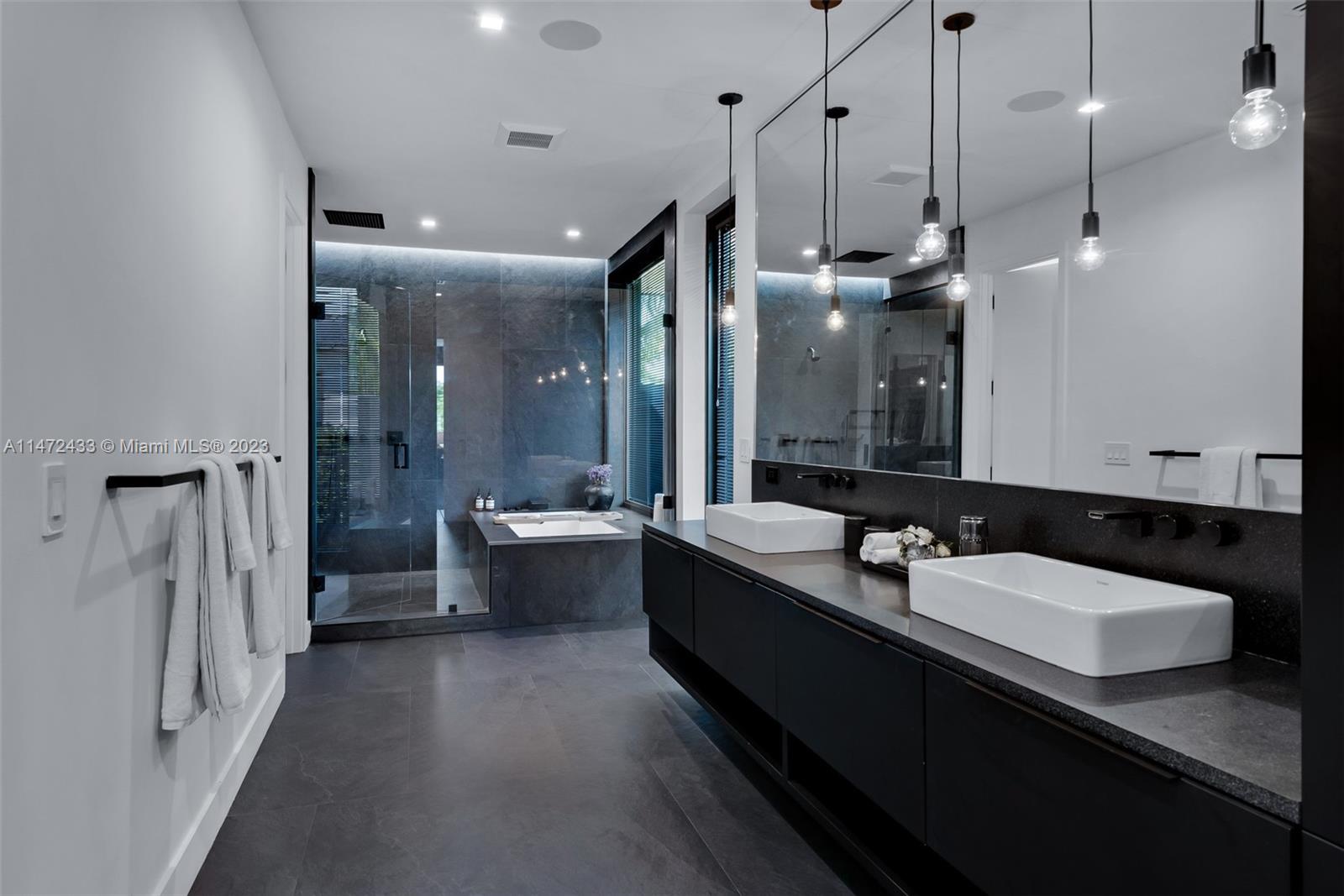 HIGH PINES REV PLAT OF 2N - Residential