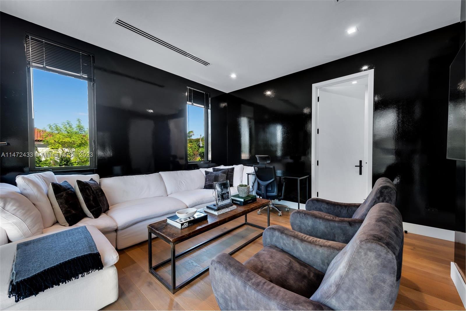 HIGH PINES REV PLAT OF 2N - Residential