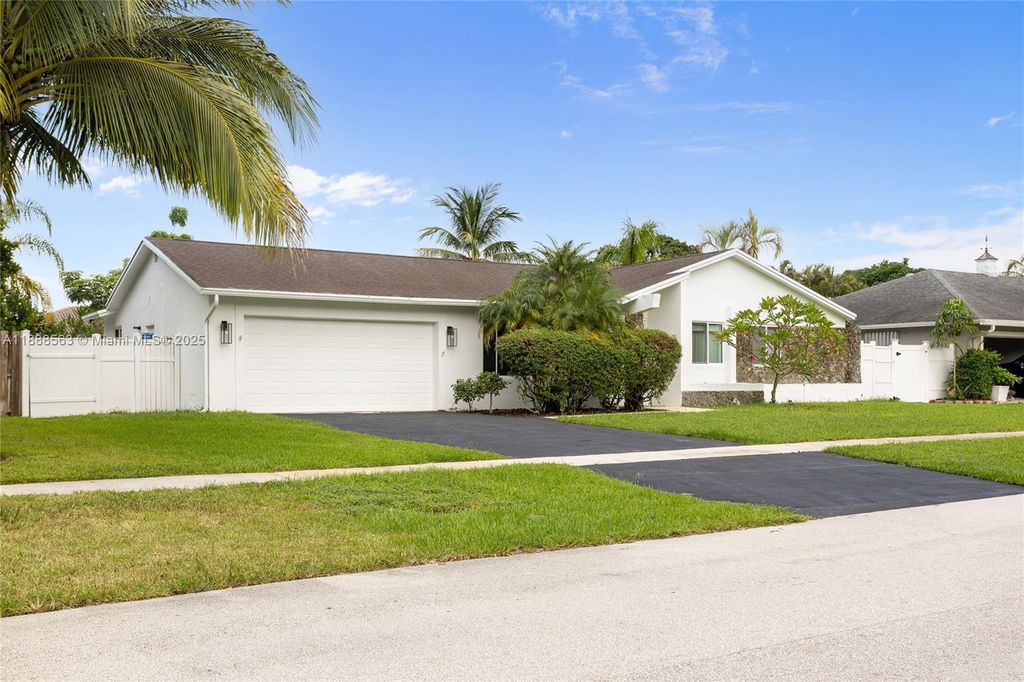Photo of 20847 Sugarloaf Ln, Boca Raton, FL 33428 (MLS # A11888563)