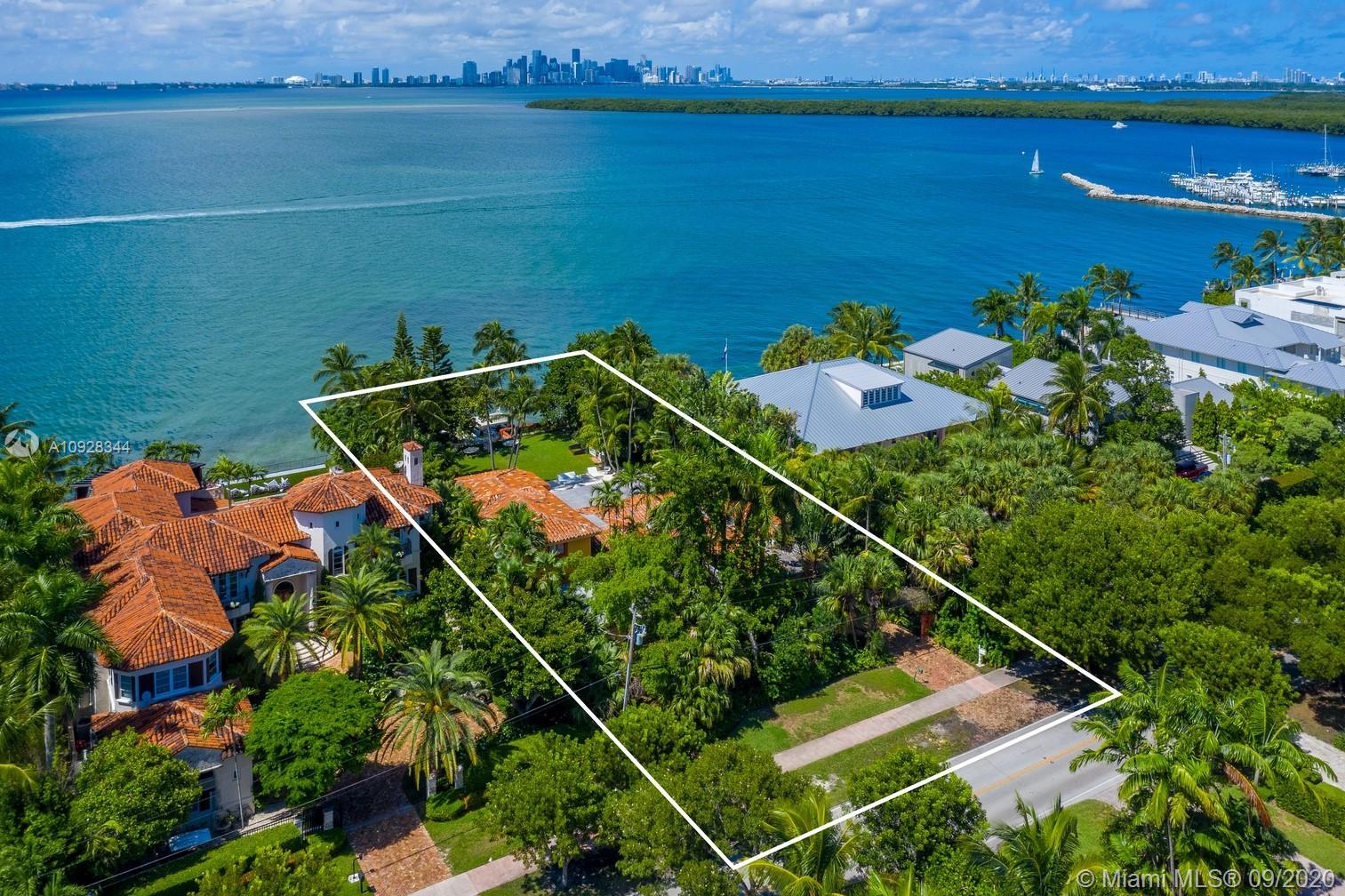 TROPICAL ISLE HOMES SUB 4 - Residential