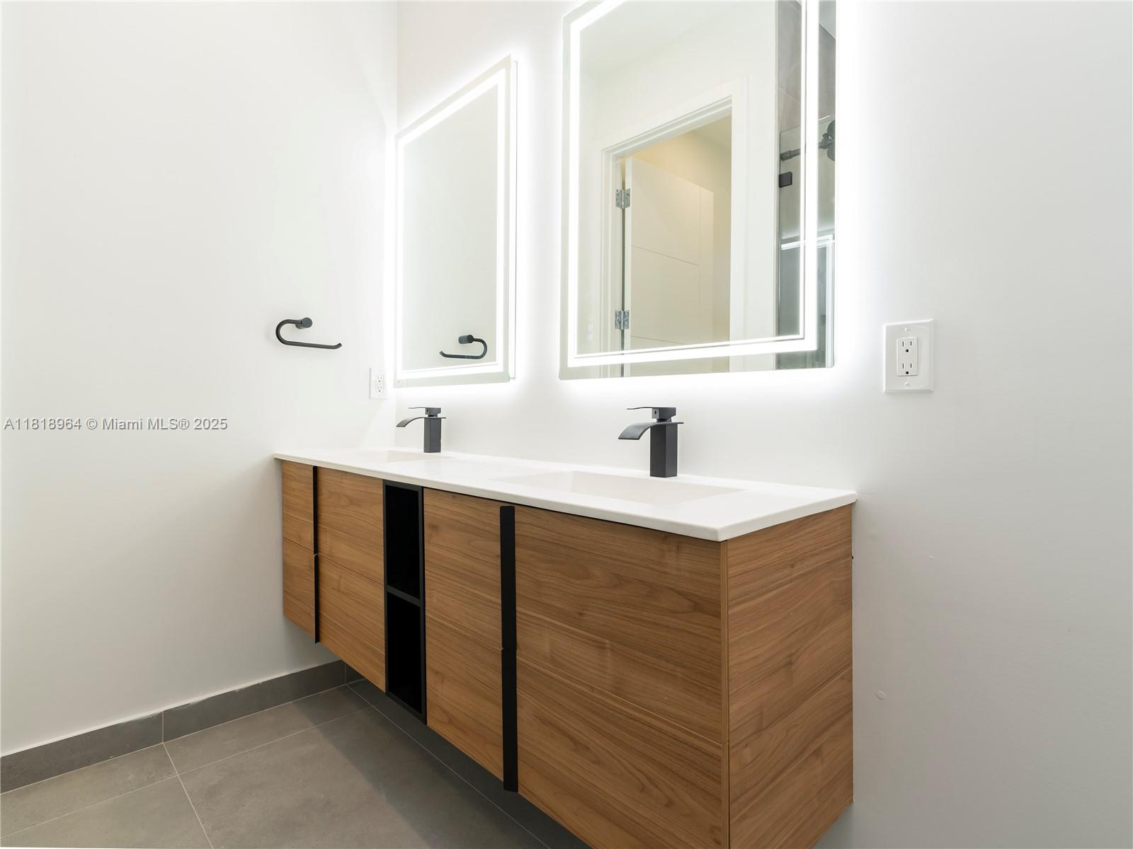 The Oaks - Residential