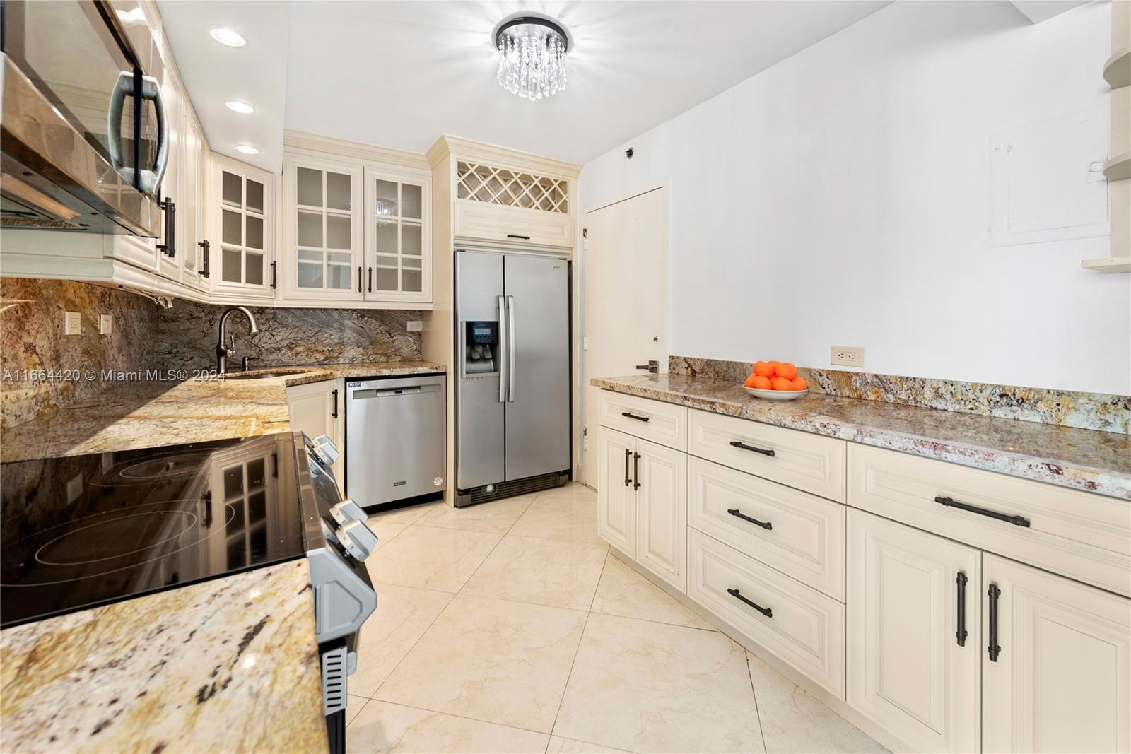 MAISON GRANDE CONDO - Residential