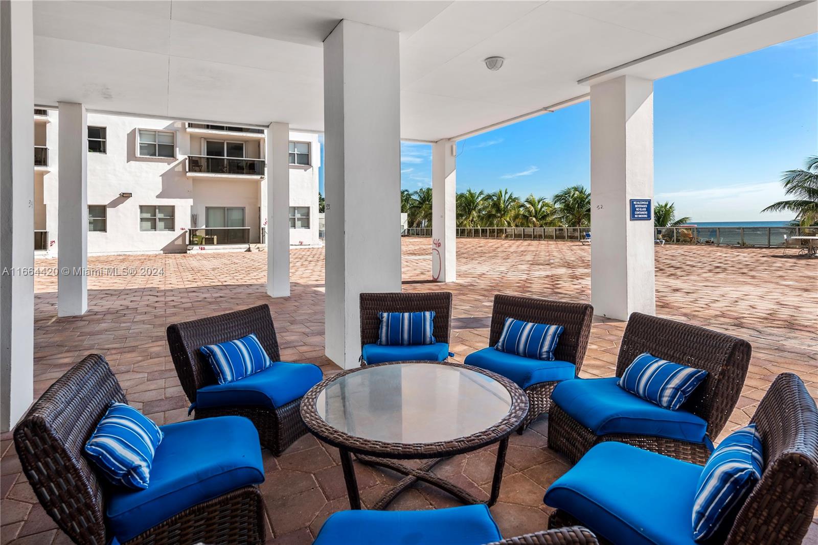 MAISON GRANDE CONDO - Residential