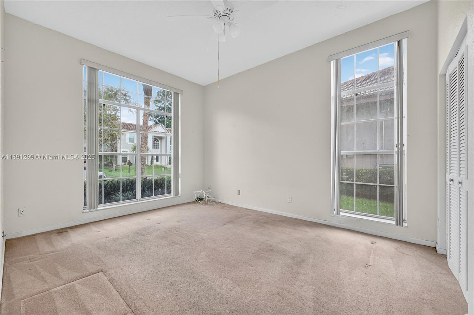 WOODSIDE VILLAGE SEC ONE - Residential