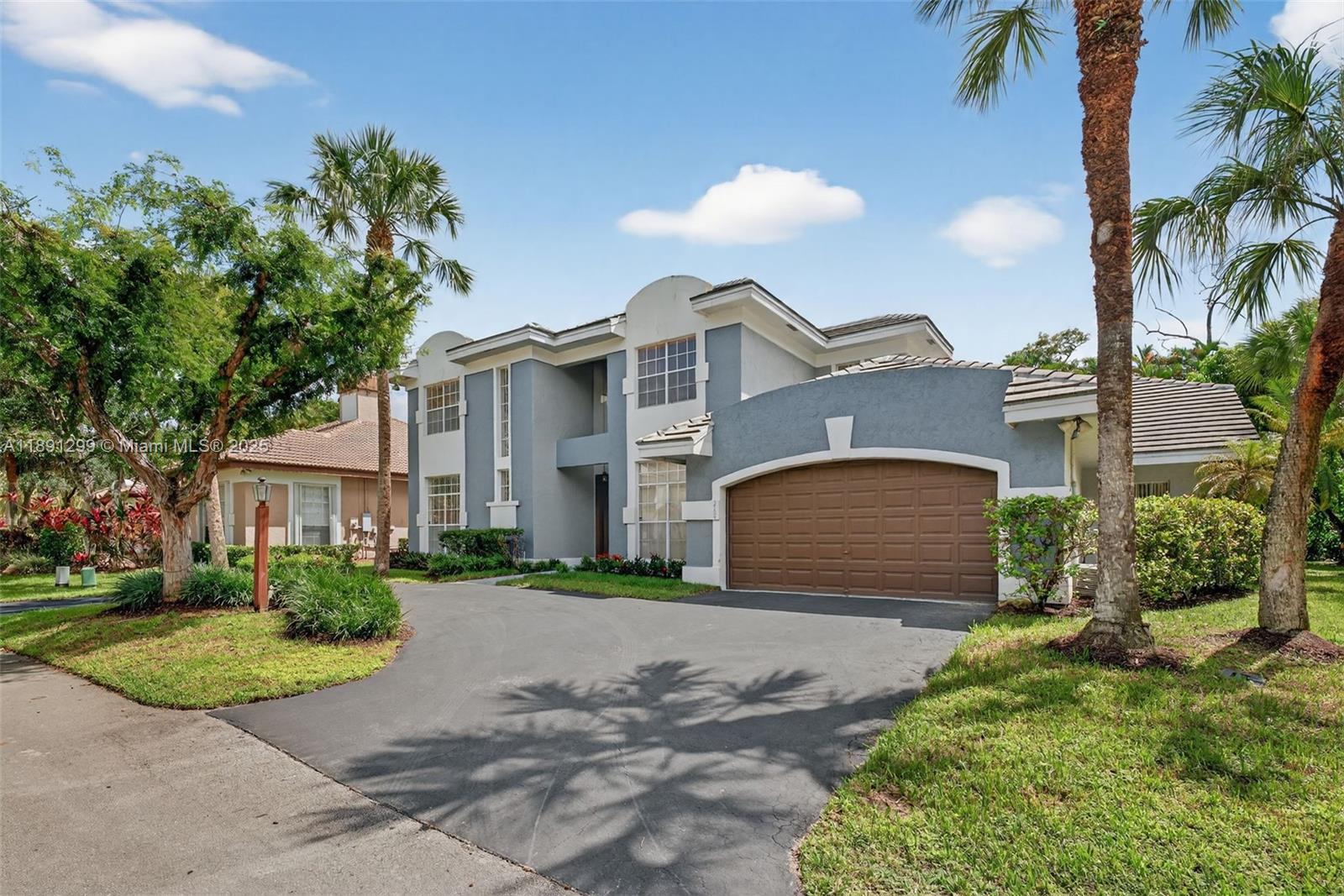 WOODSIDE VILLAGE SEC ONE - Residential