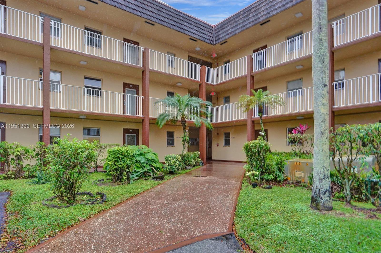 SUNRISE LAKES 83 CONDO - Residential