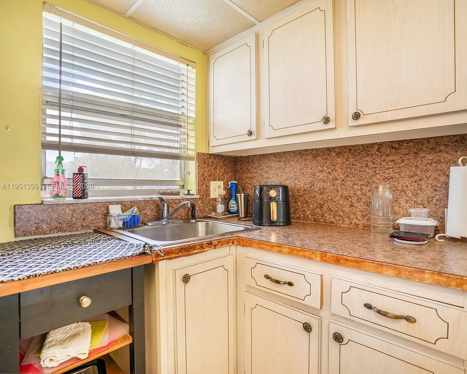 SUNRISE LAKES 83 CONDO - Residential