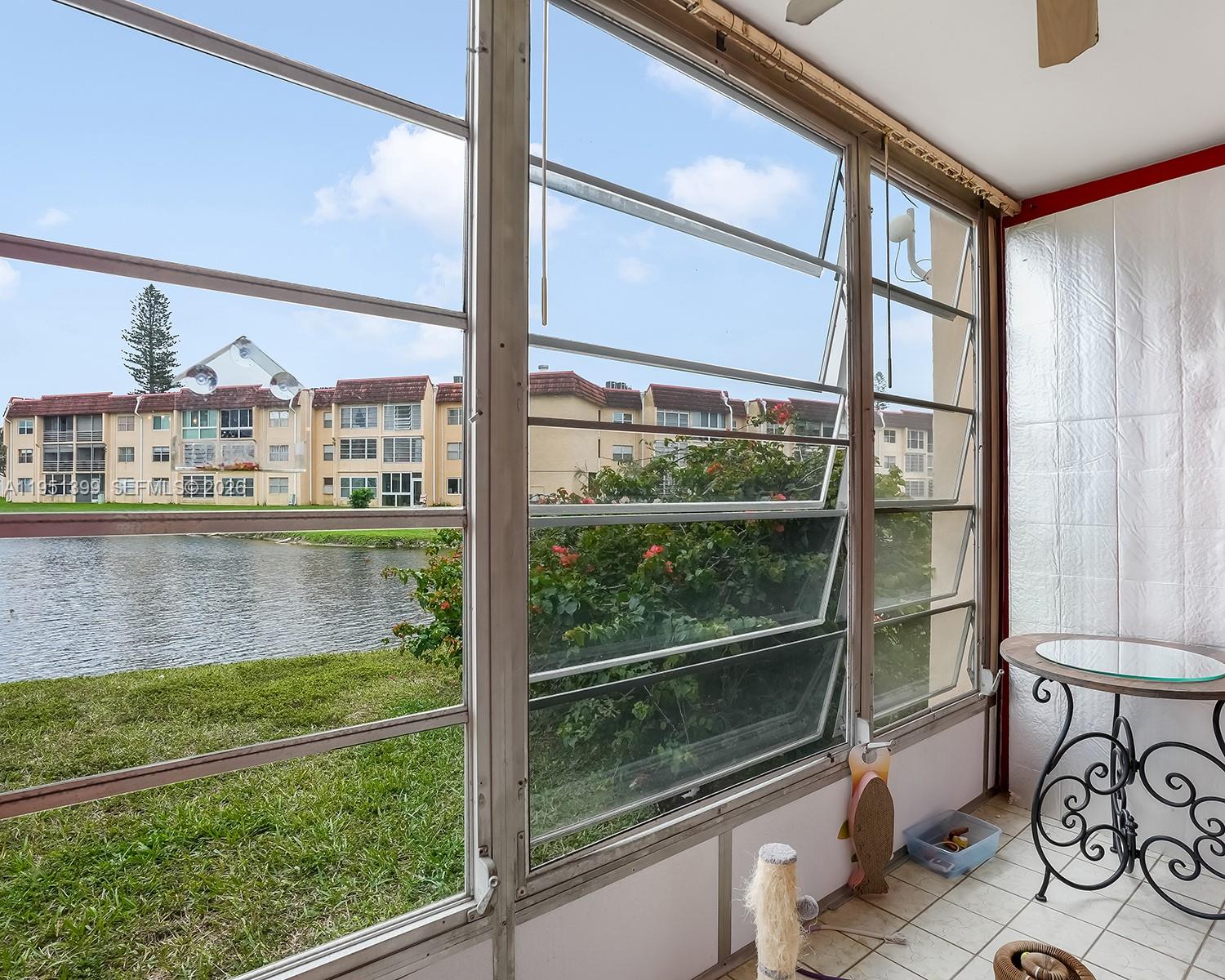 8861 Sunrise Lakes Blvd 106, Sunrise, FL, 33322/$54,900 4 8861 Sunrise Lakes Blvd 106