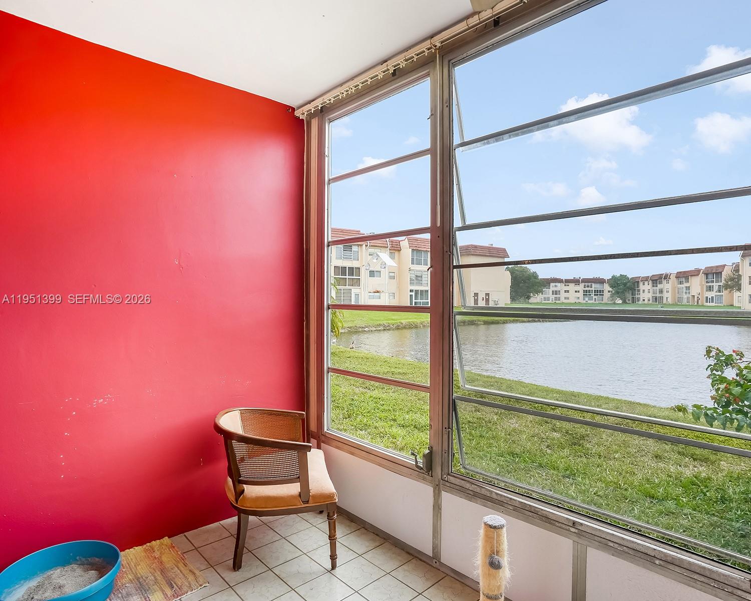 8861 Sunrise Lakes Blvd 106, Sunrise, FL, 33322/$54,900 3 8861 Sunrise Lakes Blvd 106