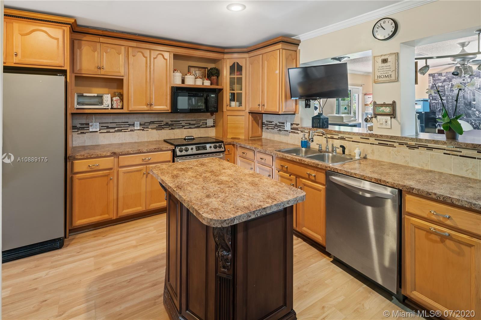 NORTH ANDREWS GARDENS - Residential