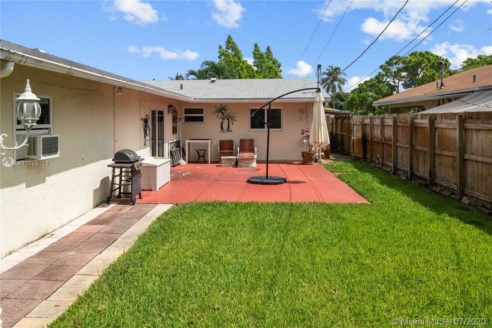 NORTH ANDREWS GARDENS - Residential