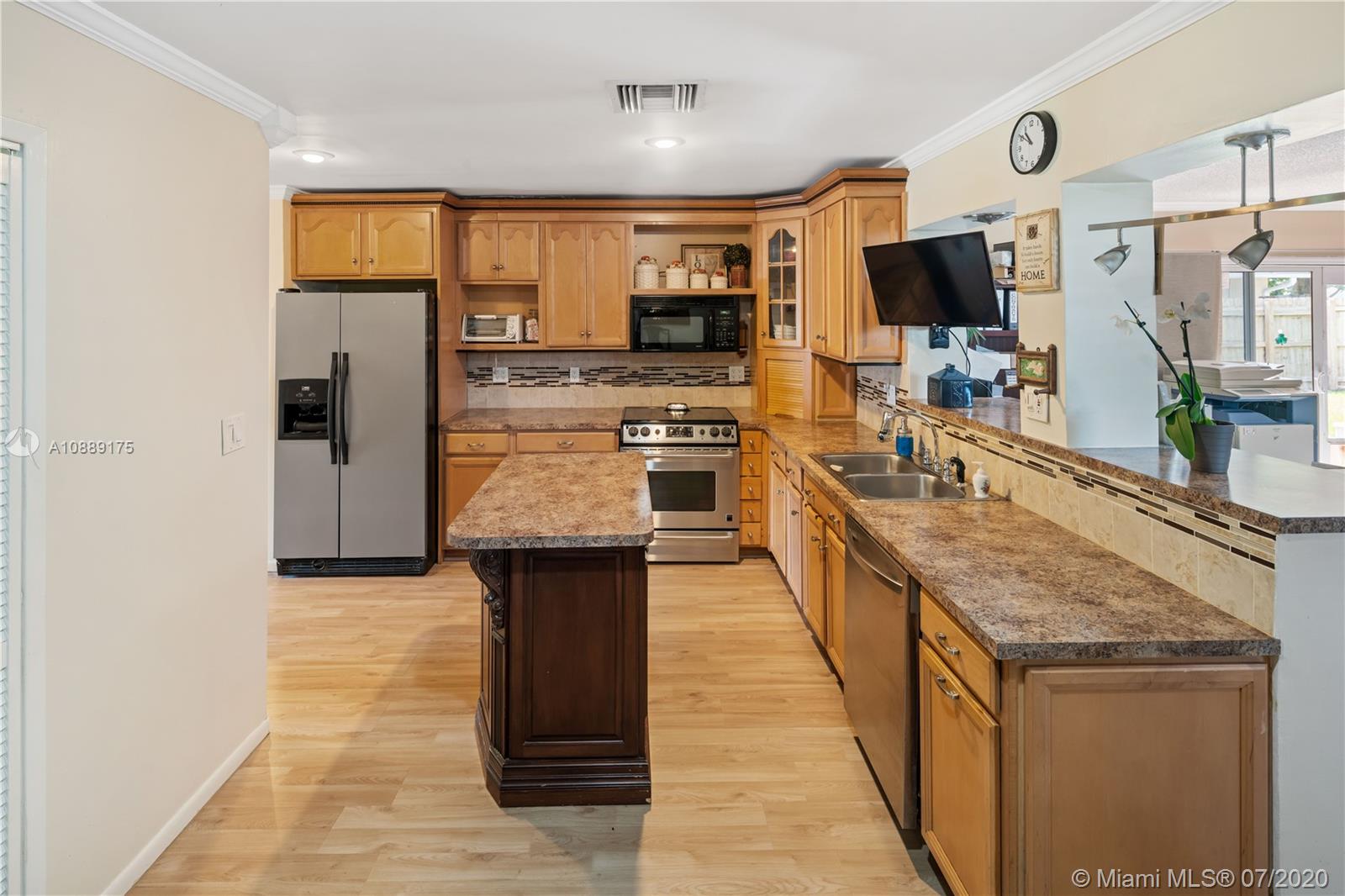 NORTH ANDREWS GARDENS - Residential