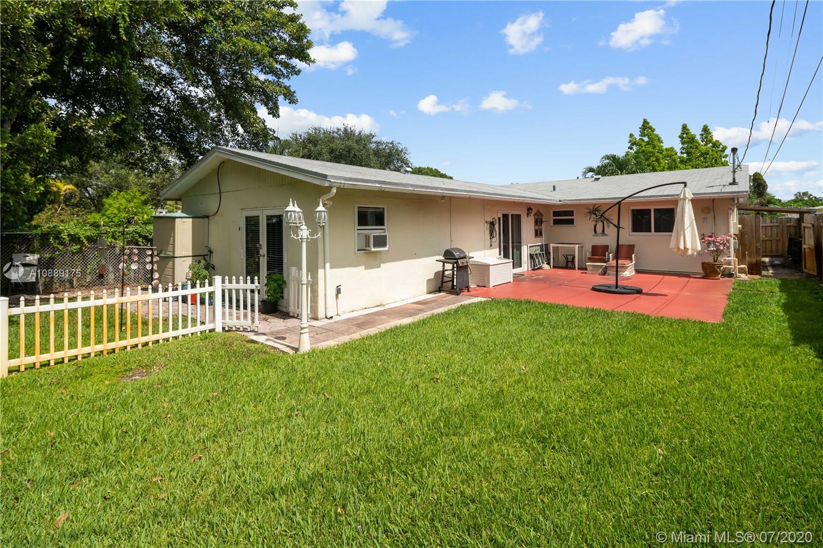 NORTH ANDREWS GARDENS - Residential