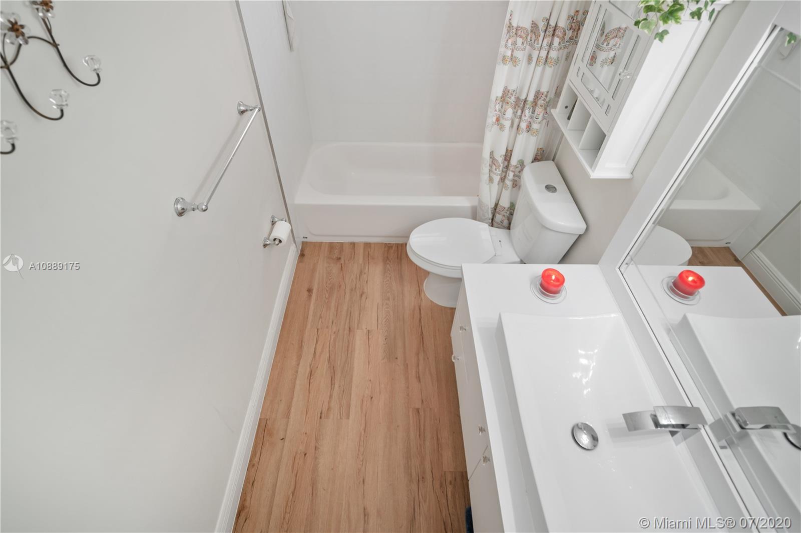 NORTH ANDREWS GARDENS - Residential